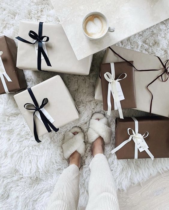 Holiday Gift Guide for the 2023 holiday season, find local gifts to Raleigh, NC